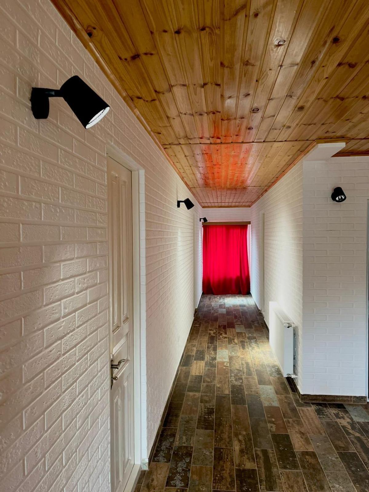 Nino & Irodi'S Guest House Kutaisi Exterior photo
